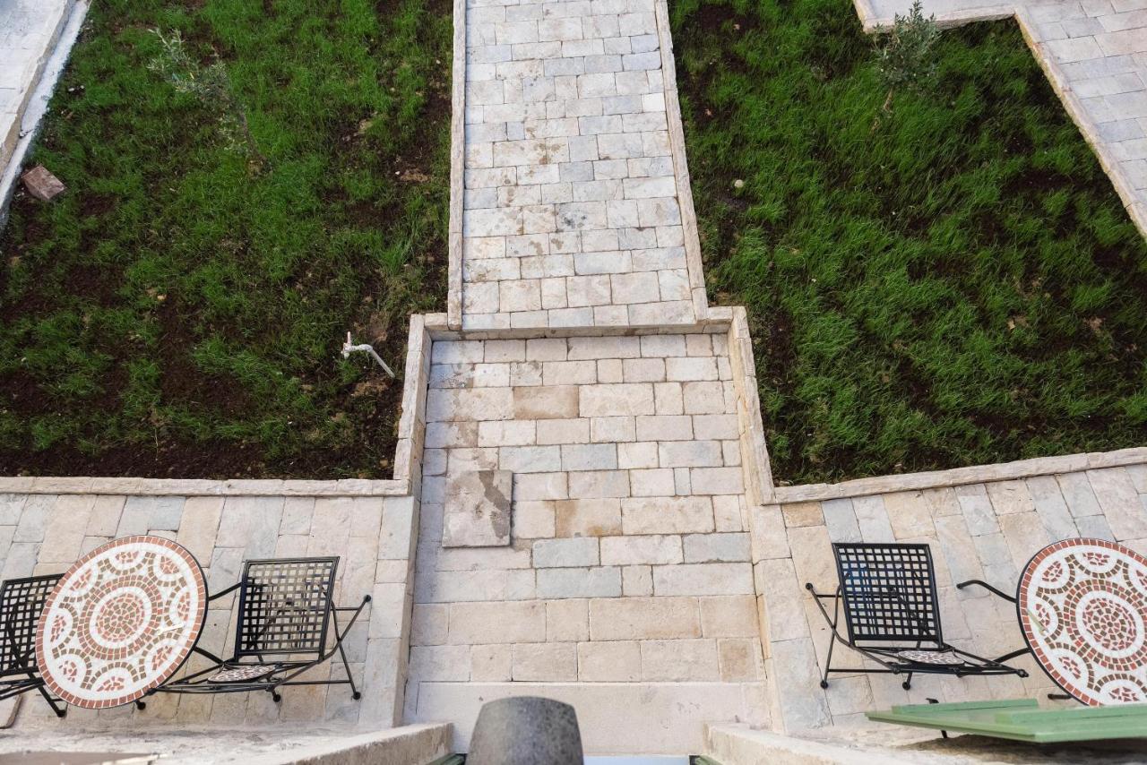 10 Heritage Rooms Zadar Bagian luar foto