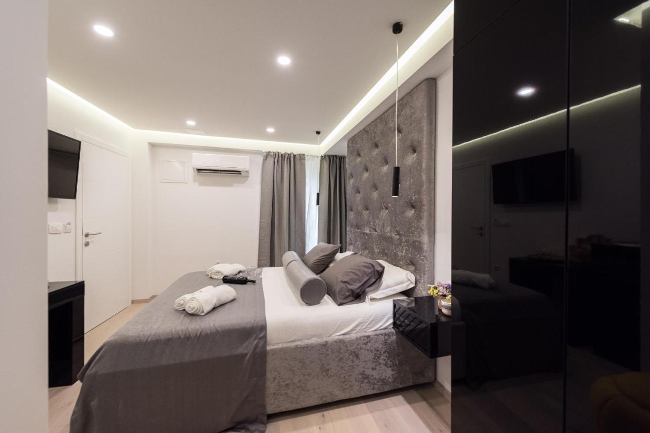 10 Heritage Rooms Zadar Bagian luar foto