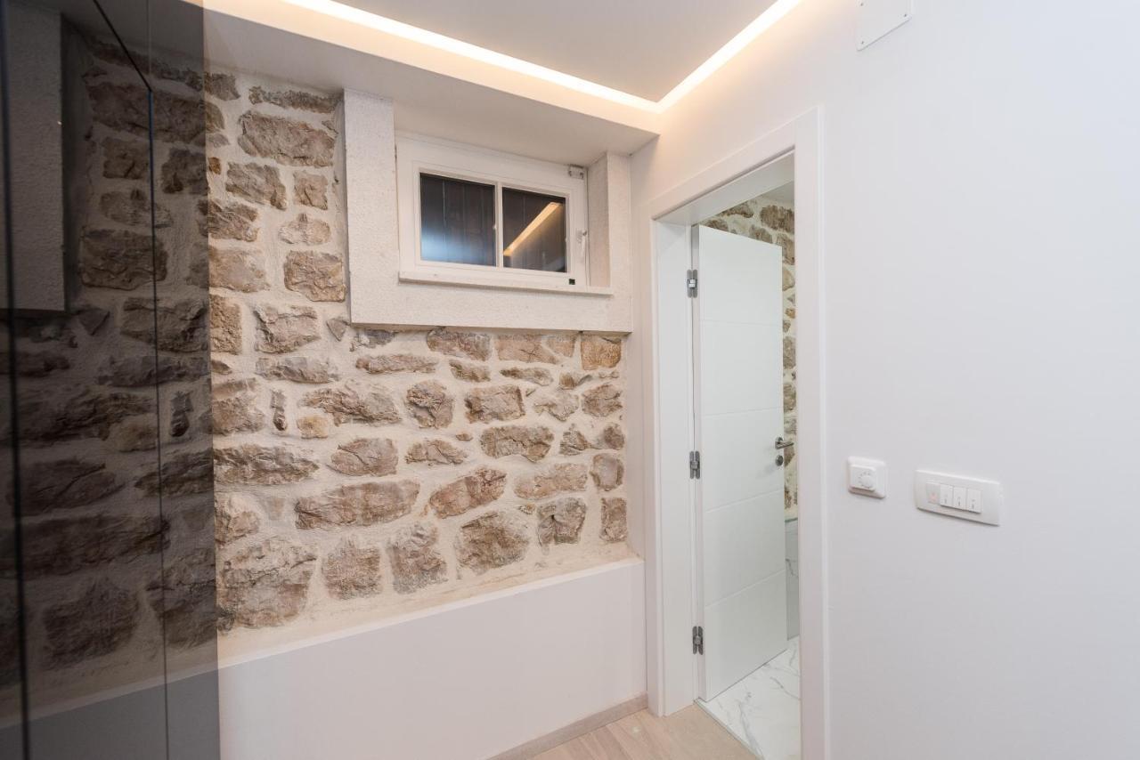 10 Heritage Rooms Zadar Bagian luar foto